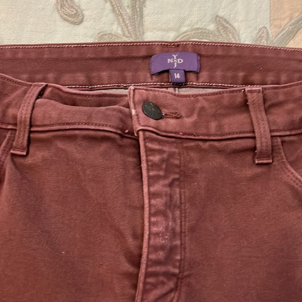 EUC Not Your Daughters Jeans straight leg, soft great fit almost a jegging